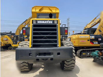 Riteņu iekrāvējs KOMATSU WA380-3: foto 3