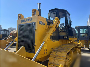 Buldozers SHANTUI