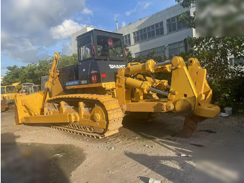 Buldozers SHANTUI