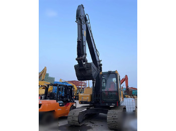 Kāpurķēžu ekskavators VOLVO EC140DL