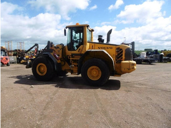 Riteņu iekrāvējs VOLVO L120F