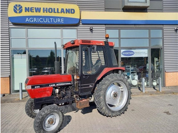 Traktors CASE IH XL