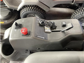 Zāles pļāvējs Husqvarna P524X Efi inkl. 137 cm klippebord: foto 4 Zāles pļāvējs Husqvarna P524X Efi inkl. 137 cm klippebord: foto 4