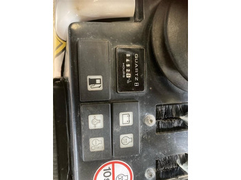 Mini-ekskavators JCB 8010 CTS: foto 3