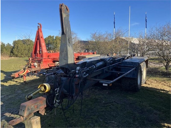 Multilift/ Būvgružu konteinera piekabe