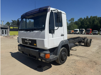 Šasija kravas automašīna MAN 12.224