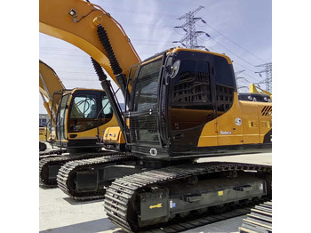 Ekskavators HYUNDAI