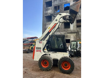 Kompaktiekrāvējs BOBCAT S300