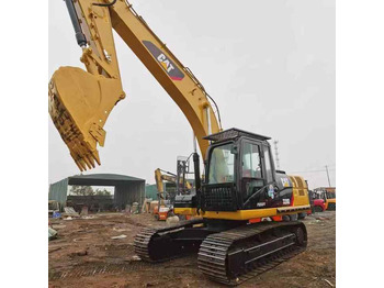 Ekskavators CATERPILLAR 320D