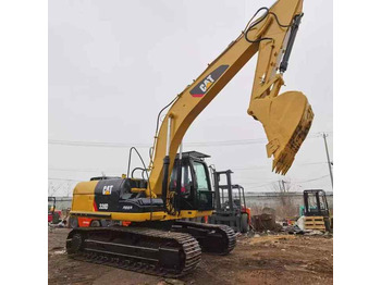 Ekskavators CATERPILLAR 320D