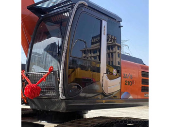 Ekskavators HITACHI ZX200