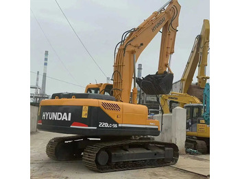 Kāpurķēžu ekskavators HYUNDAI