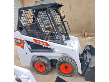 Kompaktiekrāvējs BOBCAT S160