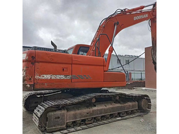Kāpurķēžu ekskavators DOOSAN DX225LC-9C