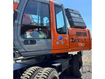 Ekskavators HITACHI ZX130W