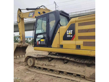 Kāpurķēžu ekskavators CATERPILLAR 320GC