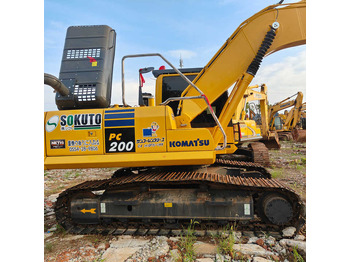 Kāpurķēžu ekskavators KOMATSU PC200