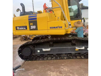 Ekskavators KOMATSU PC200-8