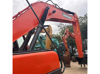 Kāpurķēžu ekskavators DOOSAN DX225LC-9C