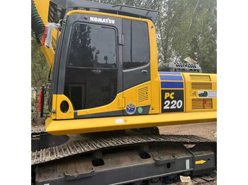 Kāpurķēžu ekskavators KOMATSU PC220-8