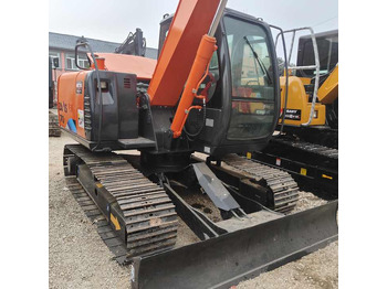 Kāpurķēžu ekskavators HITACHI ZX70