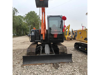 Kāpurķēžu ekskavators Used HITACHI ZX-70: foto 3