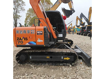 Kāpurķēžu ekskavators Used HITACHI ZX-70: foto 2
