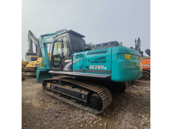 Kāpurķēžu ekskavators KOBELCO