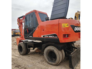 Riteņu ekskavators DOOSAN DX150W