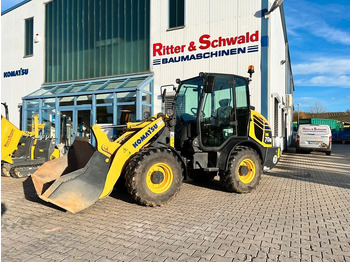 Riteņu iekrāvējs KOMATSU WA70