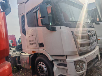 Puspiekabe pašizgāzējs Auman 6×4: foto 5 Puspiekabe pašizgāzējs Auman 6×4: foto 5