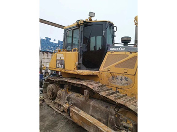 Buldozers KOMATSU D65