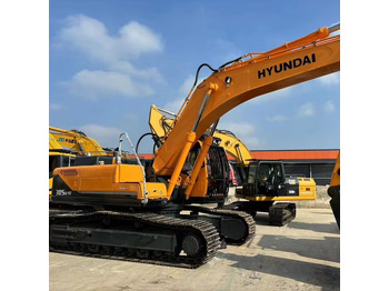 Ekskavators HYUNDAI