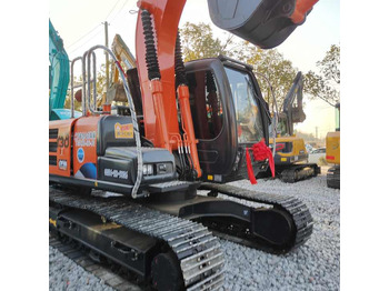 Kāpurķēžu ekskavators HITACHI ZX130