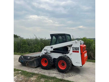 Kompaktiekrāvējs BOBCAT S160