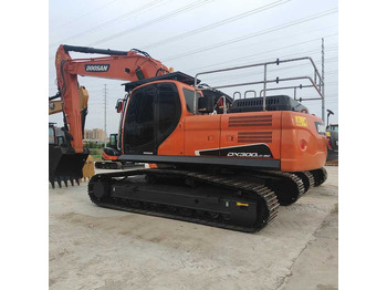 Kāpurķēžu ekskavators DOOSAN DX300
