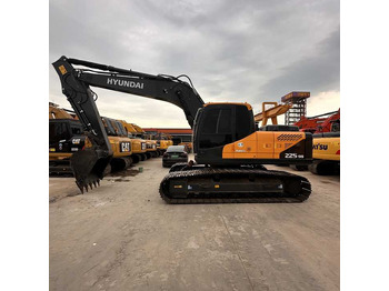 Kāpurķēžu ekskavators HYUNDAI