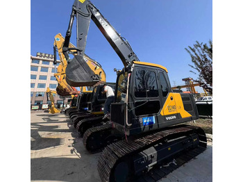 Kāpurķēžu ekskavators VOLVO EC140