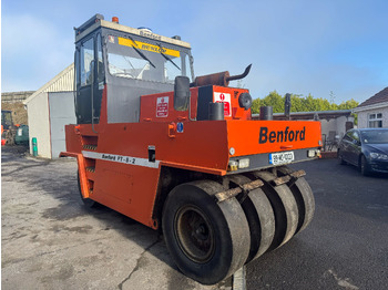 Pneimatiskais veltnis BOMAG
