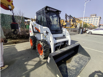 Kompaktiekrāvējs BOBCAT S130: foto 4