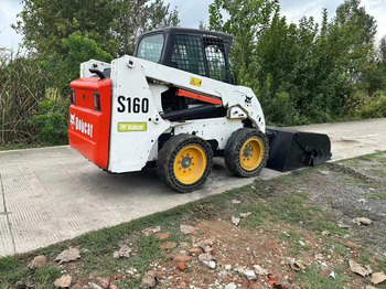 Kompaktiekrāvējs BOBCAT S160