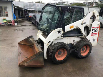 Kompaktiekrāvējs BOBCAT S185