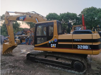 Kāpurķēžu ekskavators CATERPILLAR 320B