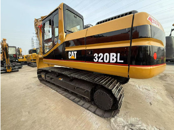 Kāpurķēžu ekskavators CATERPILLAR 320BL