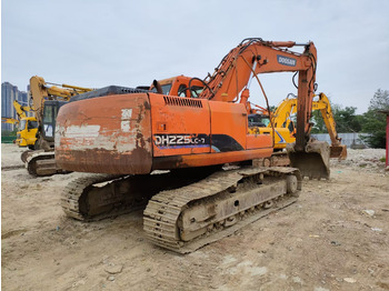 Kāpurķēžu ekskavators DOOSAN DH225LC-7