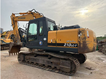 Kāpurķēžu ekskavators HYUNDAI R210