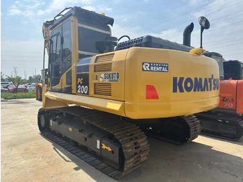 Kāpurķēžu ekskavators KOMATSU PC200-8