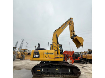 Kāpurķēžu ekskavators KOMATSU PC210-8: foto 2