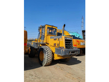 Riteņu iekrāvējs KOMATSU WA320