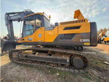 Kāpurķēžu ekskavators VOLVO EC300